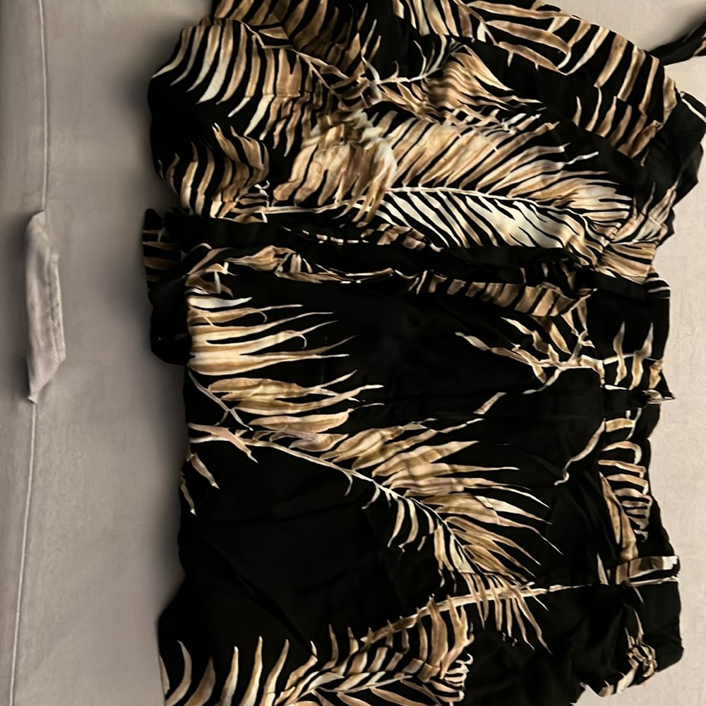 H&M black and gold palm print shorts with matching sash.